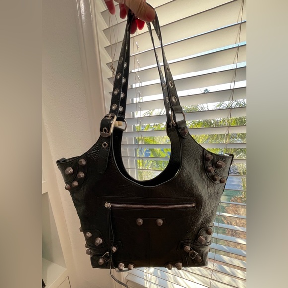 Balenciaga Medium Le Cagole Leather Tote NWT - Picture 14 of 16